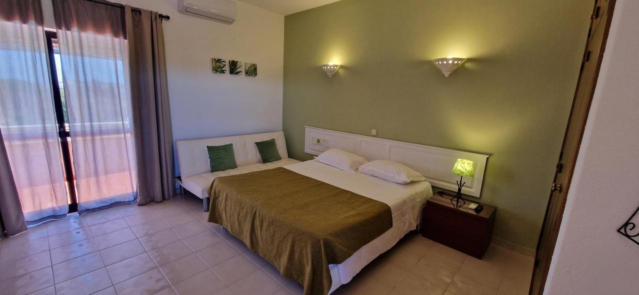 Hotel Casa Rosa Montes Luz Exterior foto